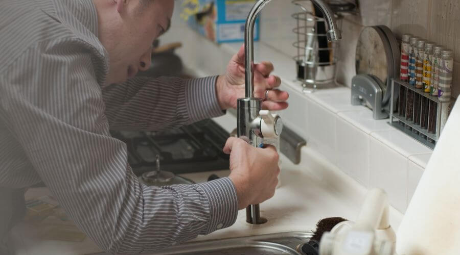 Expert burst pipe repair services in Jamestown, KS